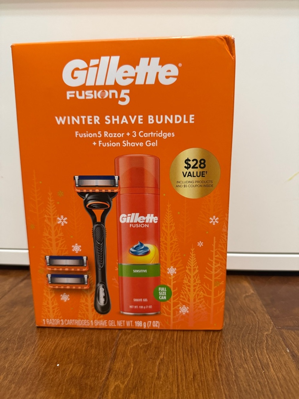 NWT Gillette Fusion5 Winter Shave Bundle